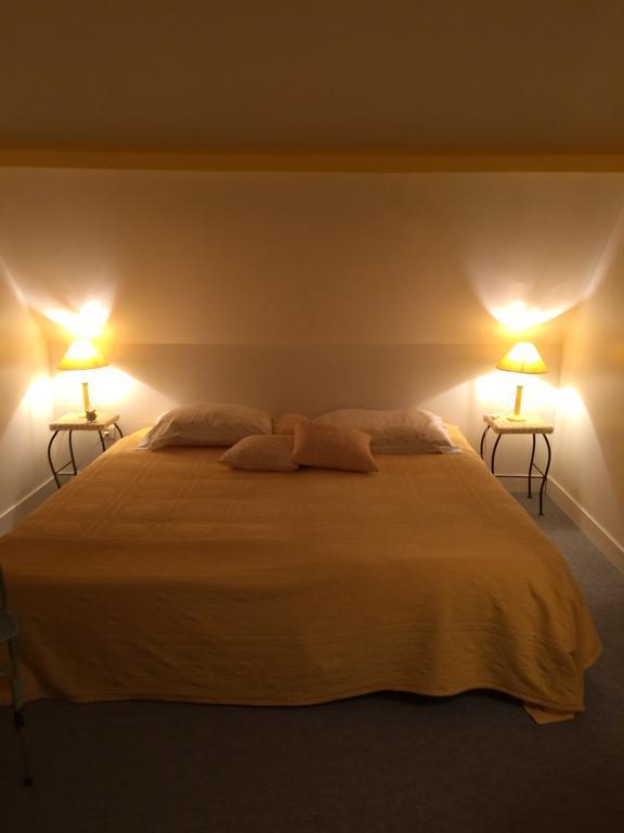 Bed and Breakfast Logis De La Paqueraie Saint-Branchs Esterno foto